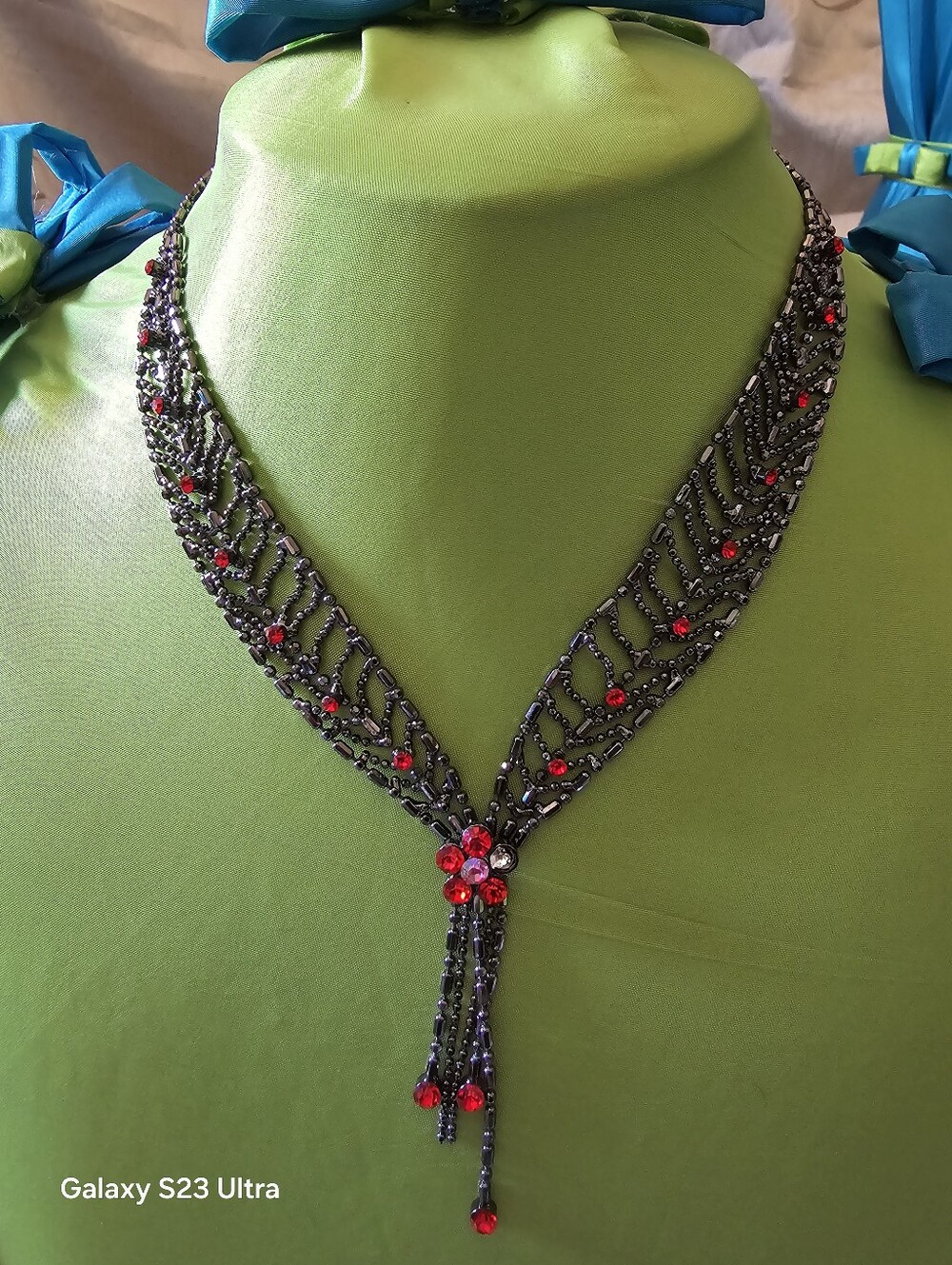 Beautiful Victorian Style Necklace